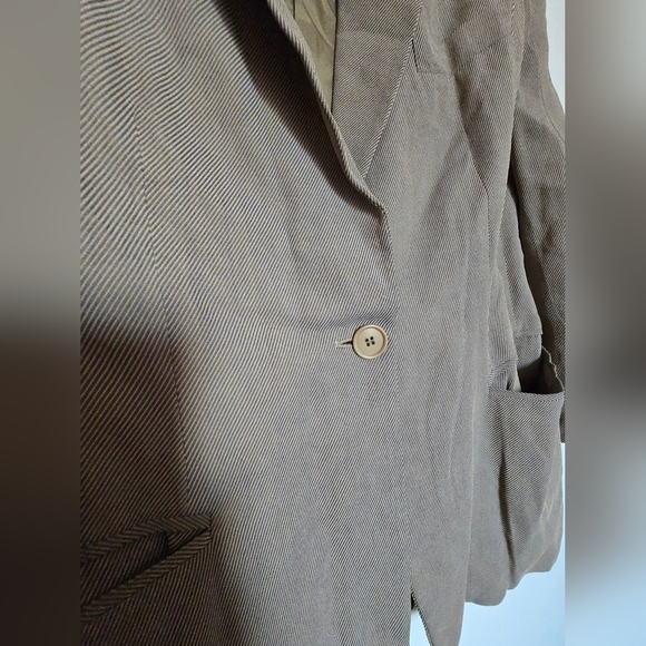 Emporio Armani Tan Women's Jacket - Picture 9 of 16